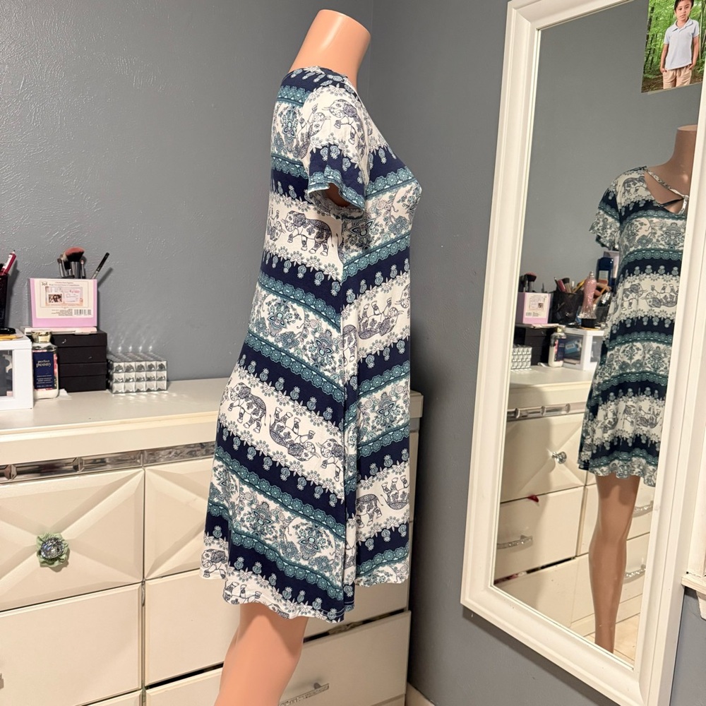Bohemian Elephant Print Dress - Picture 5 of 12